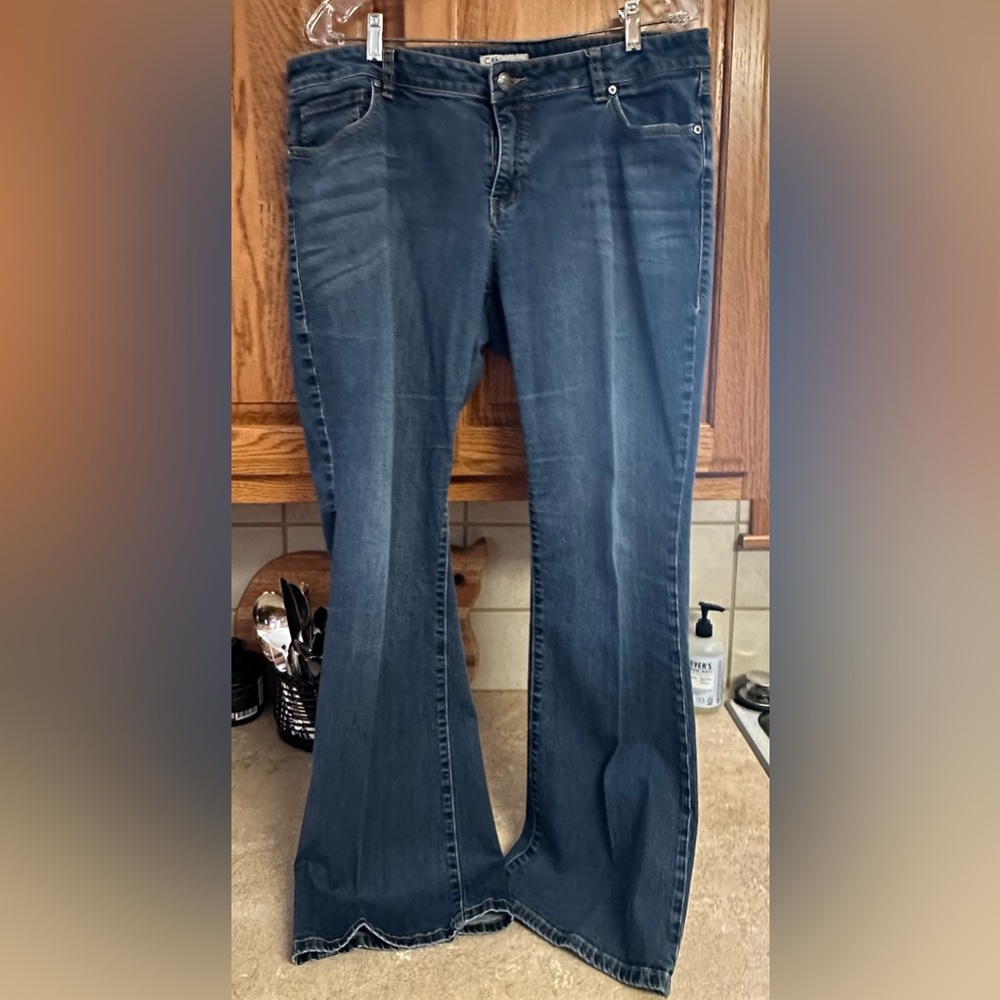 CAbi 120 Curvy Galaxy Boot Cut Jeans Medium Wash Jeans Size 16 EUC